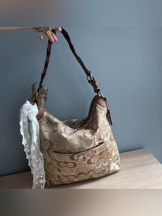 Coach Handbags - Coach Chelsea Optic Signature Hobo Bag